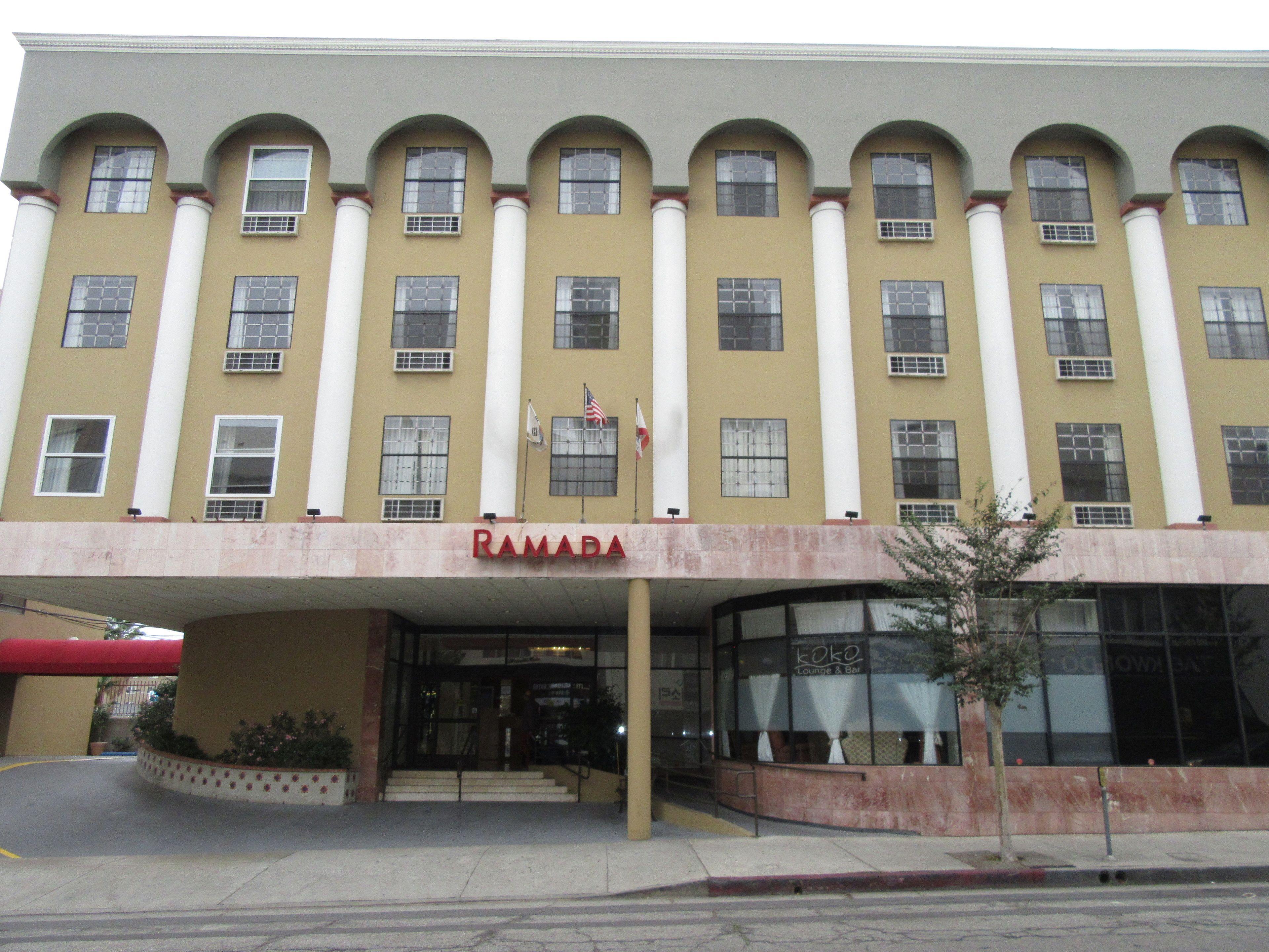 Ramada By Wyndham Los Angeles/Wilshire Center — Fotos 1